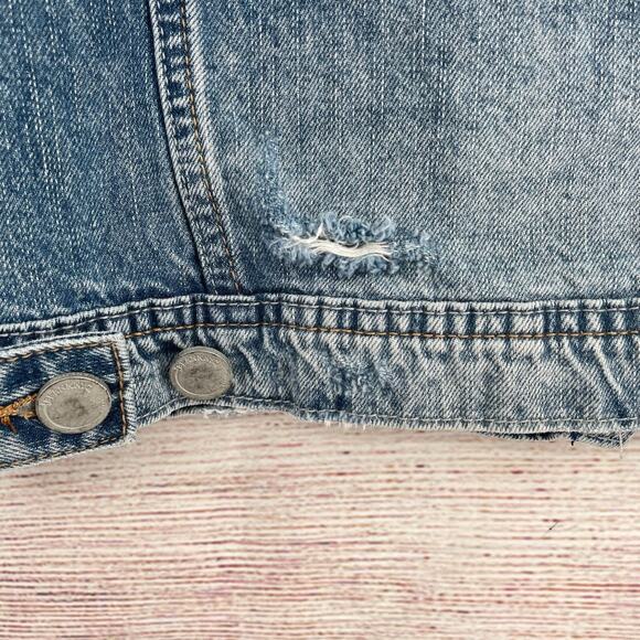 BlankNYC Distressed Trucker‎ Denim Jean Jacket Women's Size XS Blue Light Wash - Picture 3 of 6